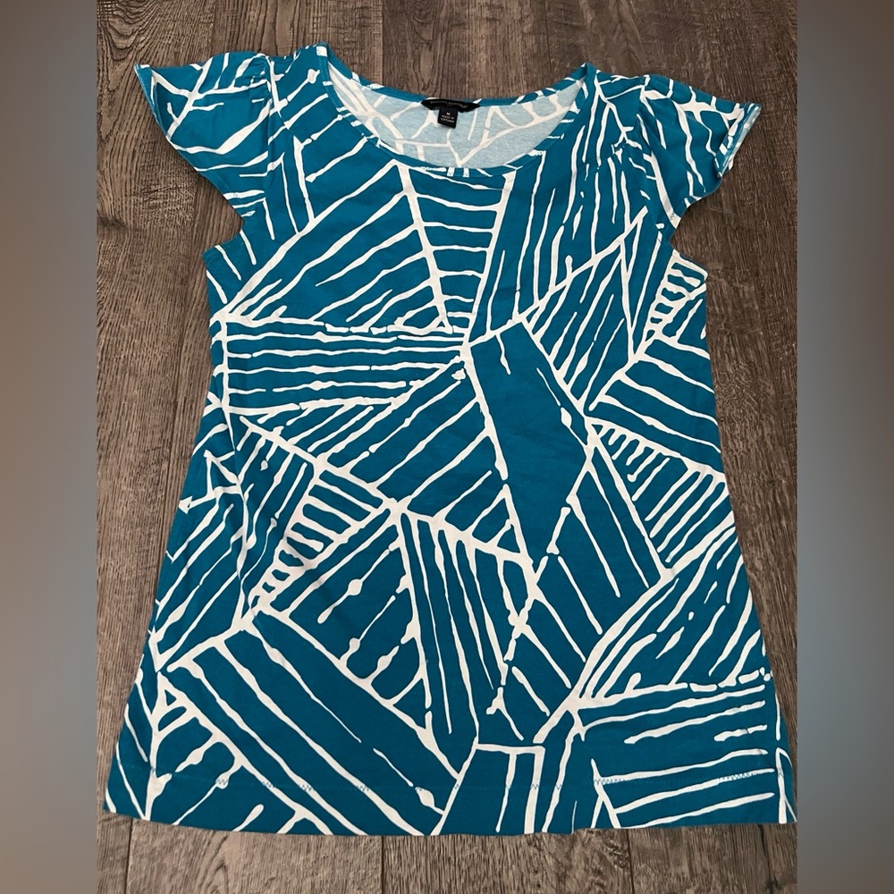Banana Republic Blue and White Abstract Top